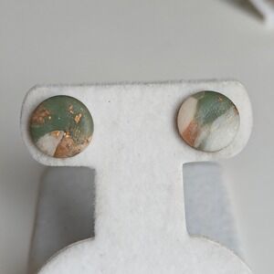 Marbled Stone Clay Stud Earrings Green White Gold Tone Leaf Round Circle Small